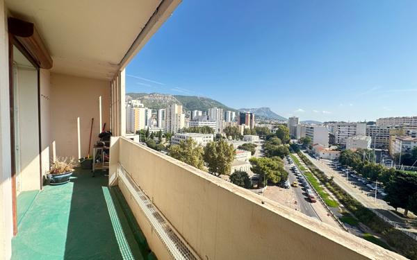 Appartement à vendre    3 pièces •  Toulon