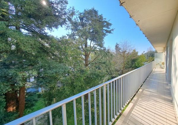 Spacieux appartement T4 de 100,97 m² avec balcon, cave et parking