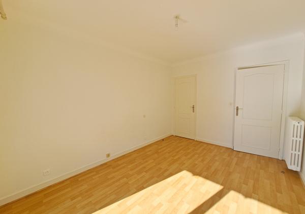 Spacieux appartement T4 de 100,97 m² avec balcon, cave et parking