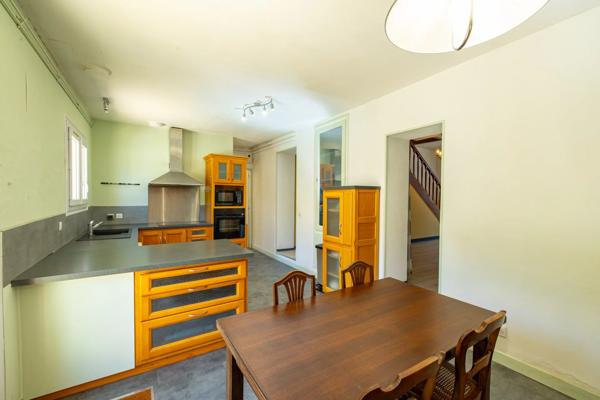 SORE MAISON DE 160m² SUR TERRAIN DE 3239M² AVEC PISCINE ET STUDIO INDEPENDANT