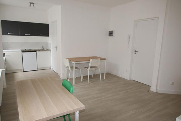 A LOUER : T1 à Lille • rue Pharaon de Winter, Vieux-Lille • 710 € CC • Réf. 753-002