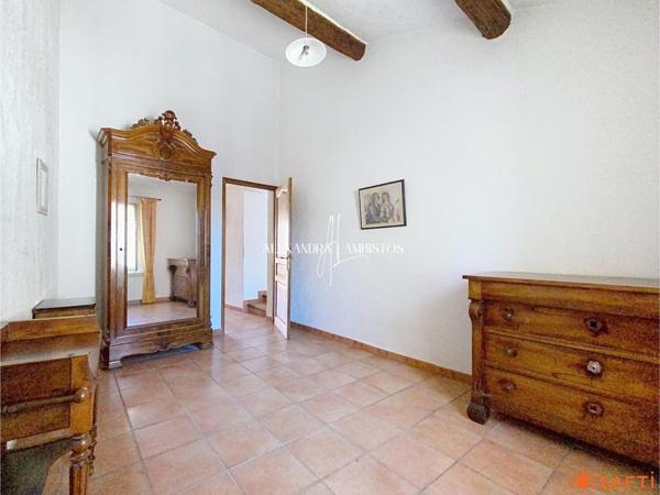Maison de village familiale 131m² - 6 pièces - avec dépendance