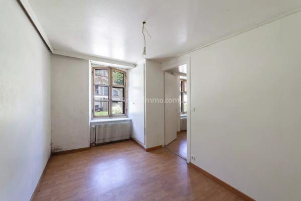 Vente                                                      Appartement
                        
                     3 pièces                      95 m2                     à Les Gras