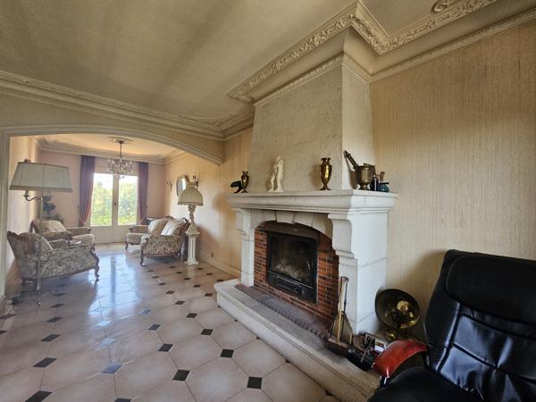 Maison 9 pièces - 238 m²