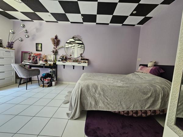 Maison 9 pièces - 238 m²