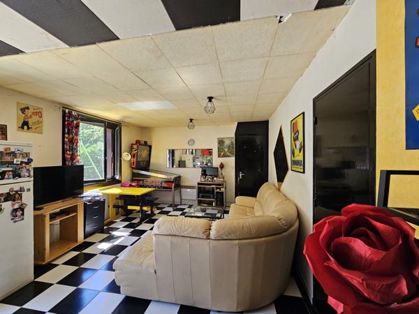 Maison 9 pièces - 238 m²