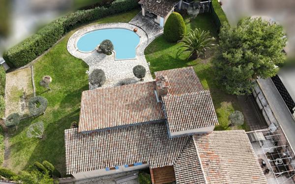 Maison à vendre    4 pièces • 153 m2 Marignane