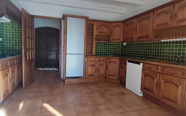 Maison à vendre    4 pièces • 153 m2 Marignane