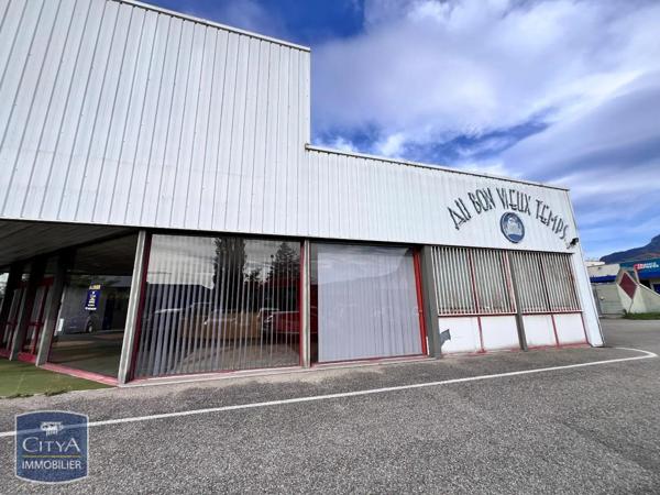 Local professionnel à louer