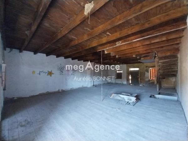 Maison à SAINT-JEAN-SAINT-GERVAIS, 63570 - 10 pièces 349m²