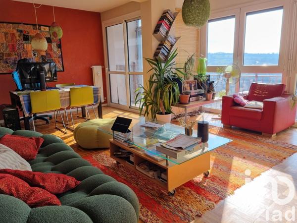 Appartement 4 pièces de 105 m² à Villars (42390)