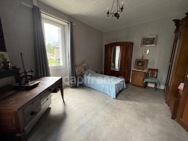 Grande maison de caractère