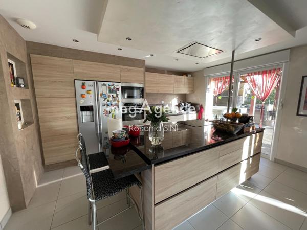 Maison à SAINT-MATHURIN, 85150 - 7 pièces 169m²