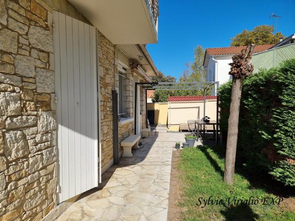 Maison de charme de 129 m². Terrain de 336 m². Au coeur de Bergerac.