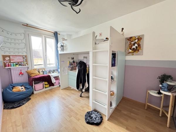 Maison à vendre 309 000 € Vauréal 5 p 97 m² DPE D