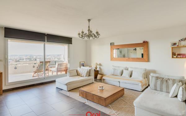 Appartement à vendre    5 pièces • 126,16 m2 Marseille 14