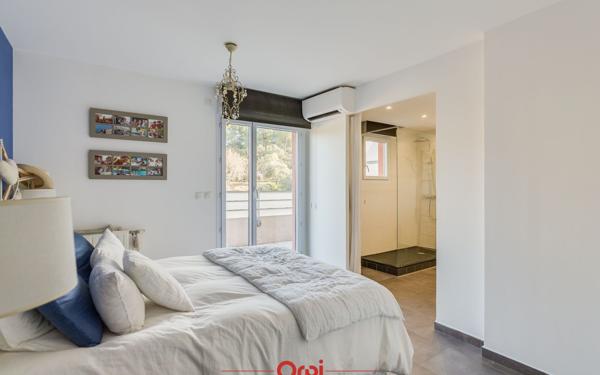 Appartement à vendre    5 pièces • 126,16 m2 Marseille 14