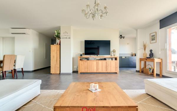 Appartement à vendre    5 pièces • 126,16 m2 Marseille 14