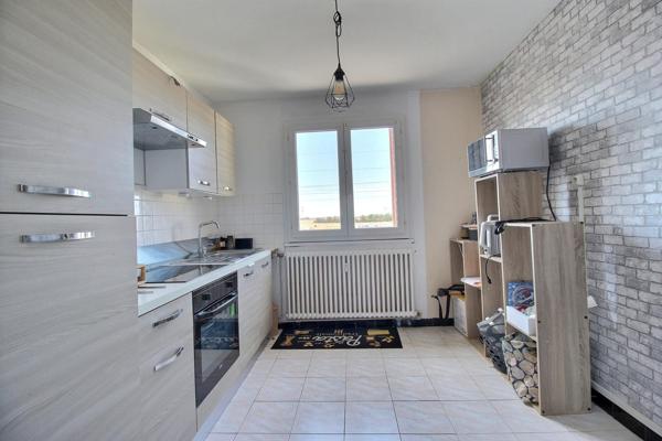 Appartement 5 pièces 85m² à vendre Toury 28310 92000€ - Micro.immo Appartement 3 chambres
