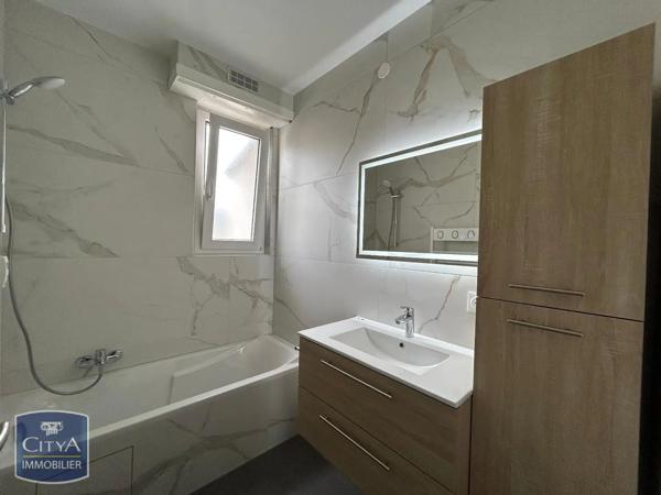 Appartement à louer 3 pièces 64.82m² Strasbourg (67000)