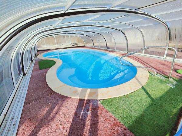 T8 au calme, de plain pied, piscine,garage de 90m²