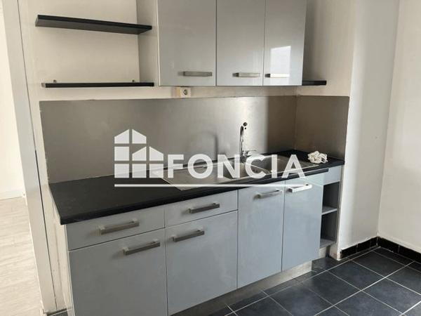 Location Appartement 4 pièces 62.2 m² - 16 RUE ALEXANDRE DUMAS Grenoble 38000