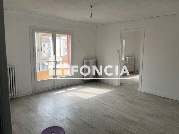Location Appartement 4 pièces 62.2 m² - 16 RUE ALEXANDRE DUMAS Grenoble 38000