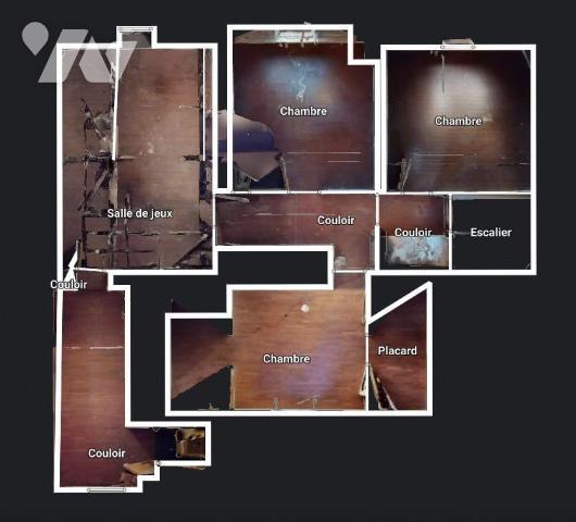 Maison de Maître à rénover d'env. 300m² - Terrain clos de 9538m² 