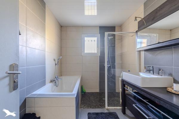 Maison à vendre |  Ambarès-et-Lagrave |  5 pièces | 126 m²