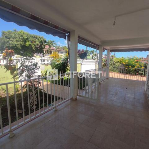 Achat maison Sainte-Rose - 12 pièce(s) - 242 m² - 428 000 €