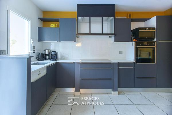 Villa contemporaine avec piscine et spa à deux pas de la plage