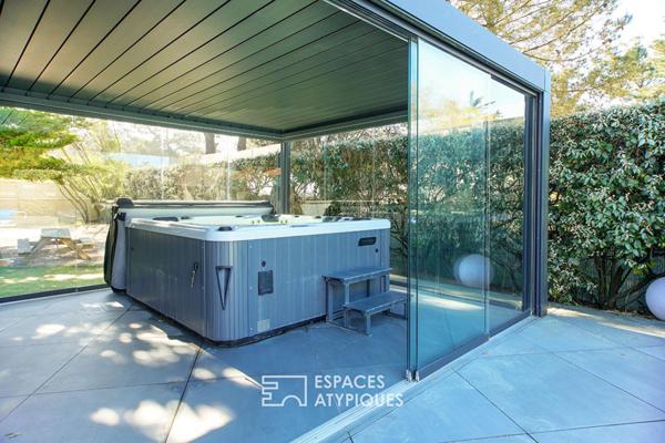 Villa contemporaine avec piscine et spa à deux pas de la plage