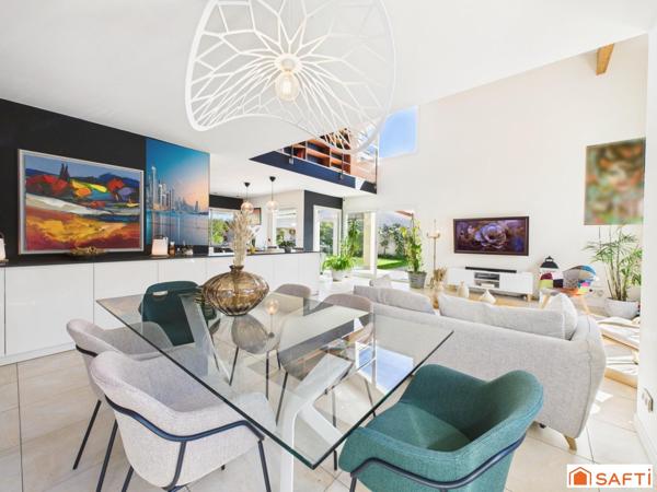 Magnifique Maison d'Architecte!!!