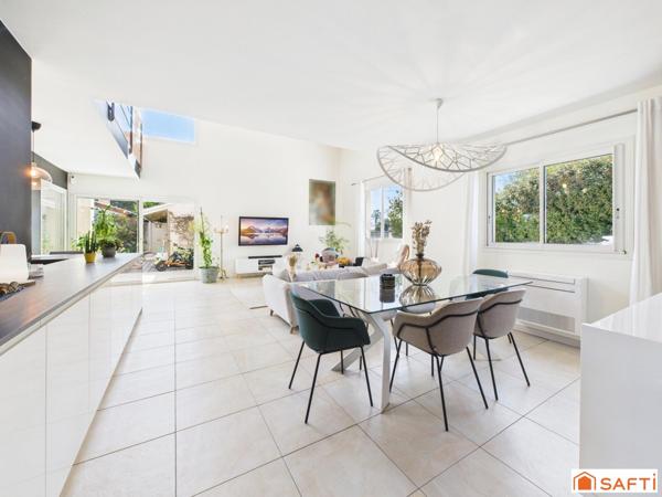 Magnifique Maison d'Architecte!!!