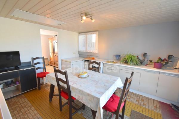 VENDEE , NOTRE DAME DE MONTS (85) proche MER , plage , commerces centre ville, Maison 90 m² vente à terme occupée 3 chambres , 2 WC , 1 salle d'eau et 1 salle de bains , terrain clos 332 m²