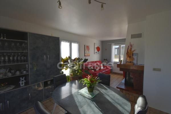 VENDEE , NOTRE DAME DE MONTS (85) proche MER , plage , commerces centre ville, Maison 90 m² vente à terme occupée 3 chambres , 2 WC , 1 salle d'eau et 1 salle de bains , terrain clos 332 m²