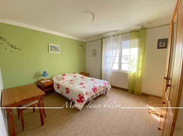 Maison à vendre 4 pièces SAINT GILLES CROIX DE VIE (85), 3 chambres + garage, terrain de 768 m2