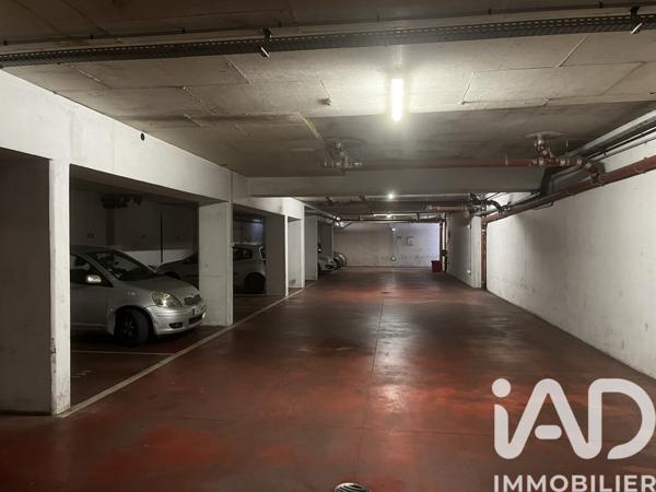 Parking à vendre 172 m² Marseille 13