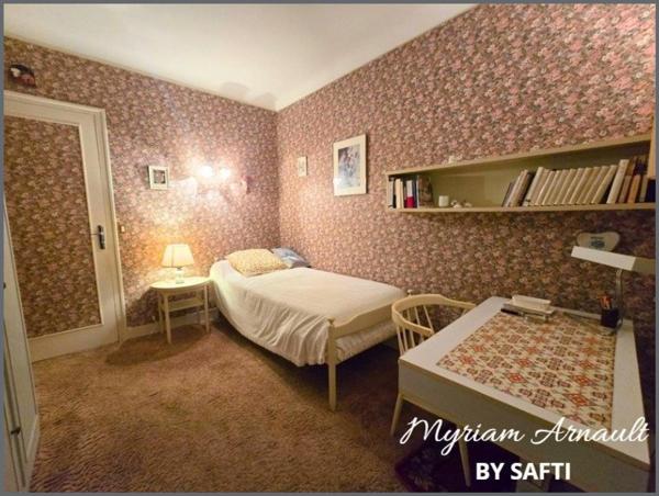 Maison grande propriété 5 chambres garage Parc arboré clos