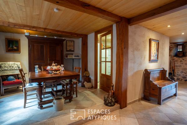 Ancienne ferme en pierre rénovée, piscine, vergers, vue panoramique
