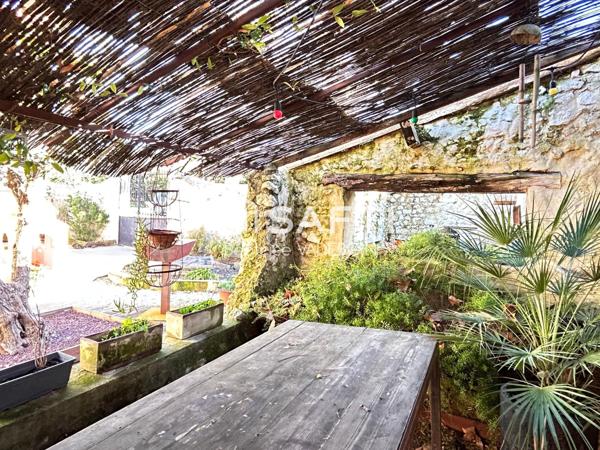 Ensemble immobilier de caractère, charme, volume et potentiel exceptionnel.