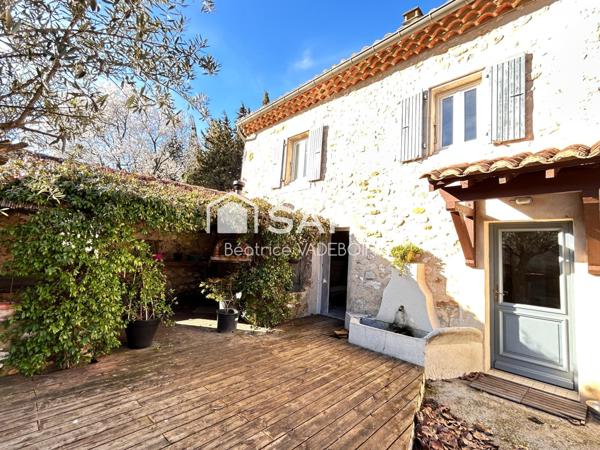 Ensemble immobilier de caractère, charme, volume et potentiel exceptionnel.