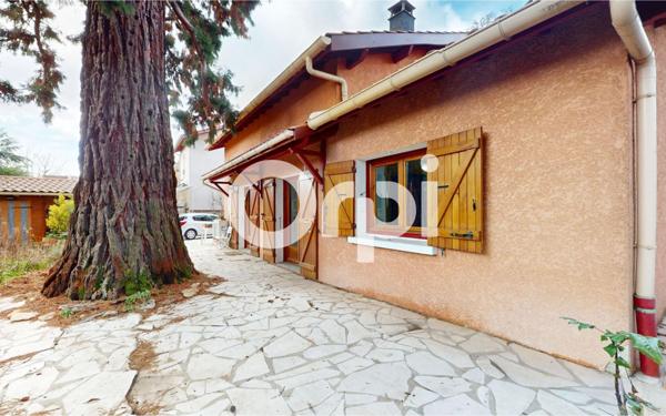 Maison à vendre    7 pièces • 168,84 m2 Bron