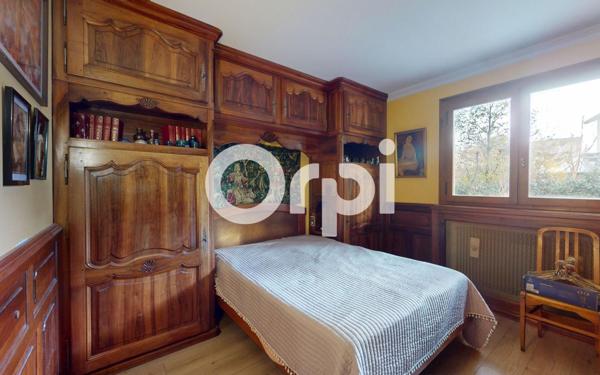 Maison à vendre    7 pièces • 168,84 m2 Bron