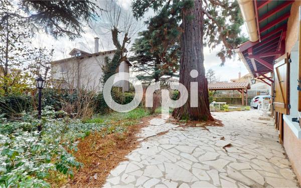 Maison à vendre    7 pièces • 168,84 m2 Bron