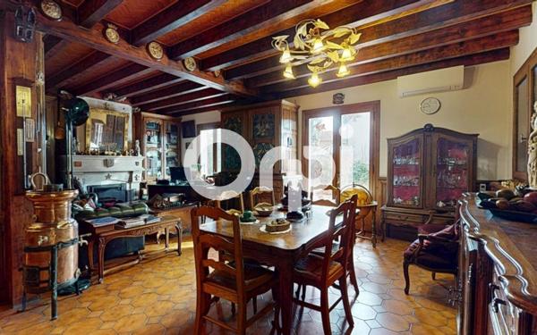 Maison à vendre    7 pièces • 168,84 m2 Bron