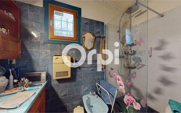 Maison à vendre    7 pièces • 168,84 m2 Bron