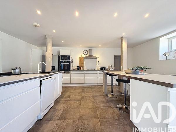 Maison à vendre 7 pièces 259 m² Dol-de-Bretagne