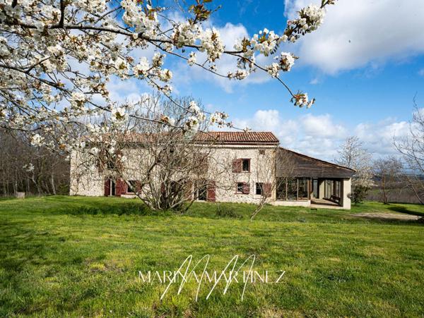 Propriété de caractère en pierre - Domaine avec gîte, terres, forêt et vue panoramique - Proche Limoux