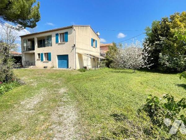 A vendre - Manosque (04) - Alpes de Haute Provence: Villa proche du centre ville de Manosque d'...